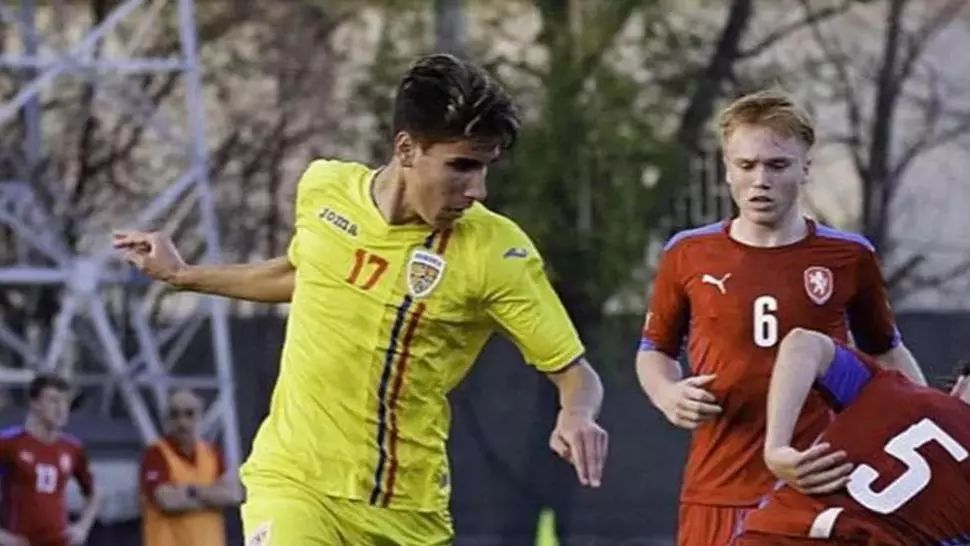 Unul dintre cei mai talentați tineri fotbaliști români va juca pentru altă națională