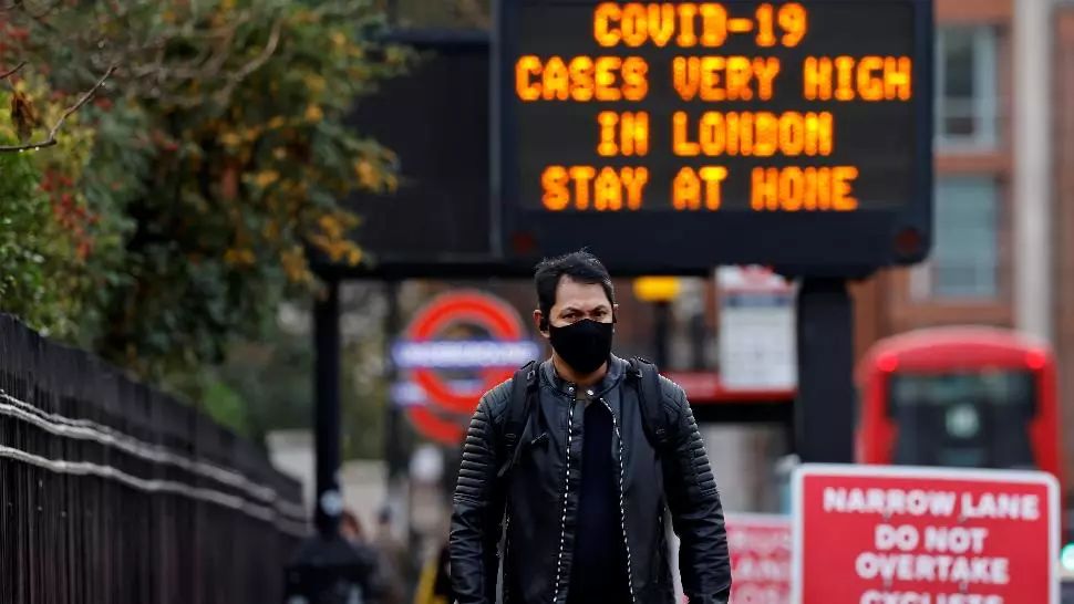 O nouă zi, a șasea, cu peste 50.000 de noi cazuri de Covid-19 în Marea Britanie