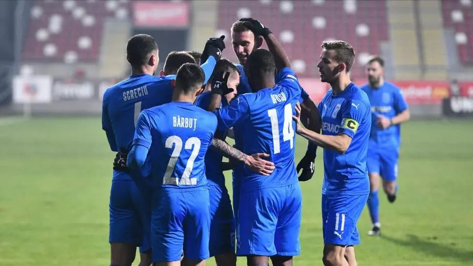 Craiova a fost aproape să dea lovitura pe piața transferurilor! Fotbalistul din Liga 1 care putea ajunge în Bănie