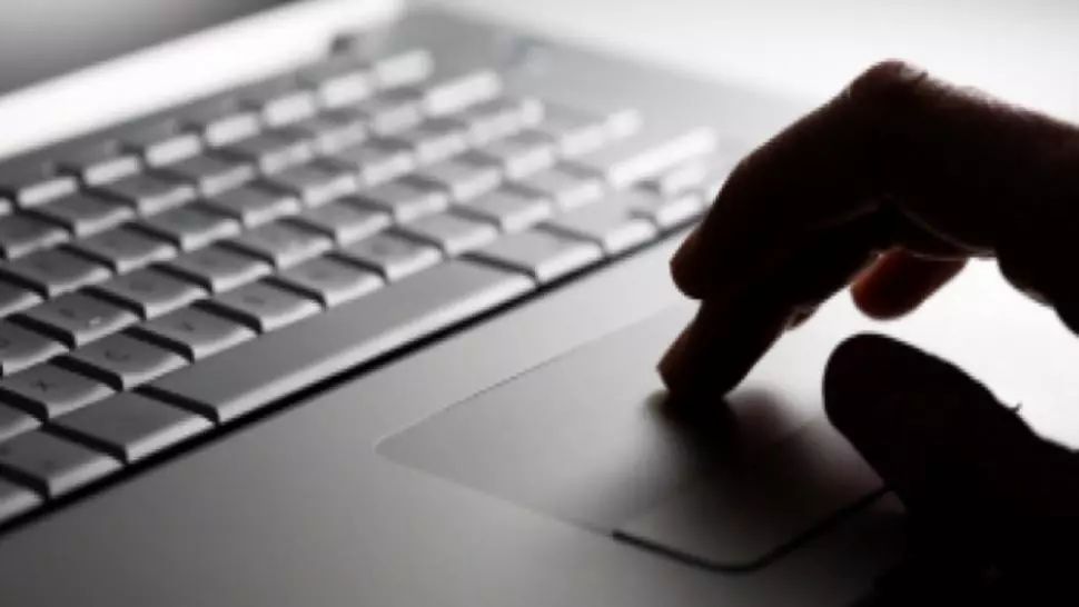 Scandal sexual la un liceu din Piatra-Neamț! Au apărut discuțiile dintre profesor și elevă
