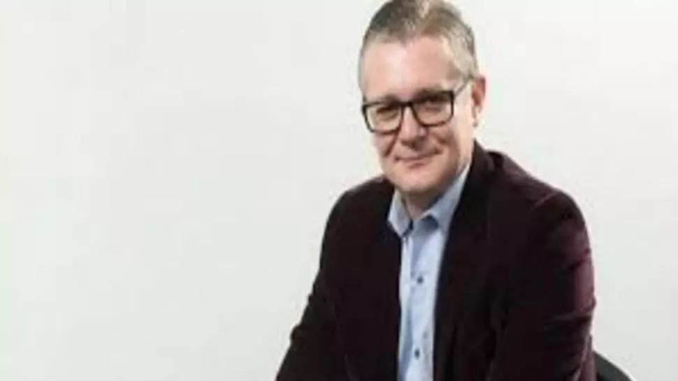 Adevăratul combinator din PSD: Horia Mihălcescu, șopârla de pe umerii lui Liviu Dragnea și Elena Udrea