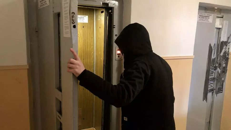 Un bărbat din Capitală este cercetat pentru agresiune sexuală. Incredibil unde s-a întâmplat totul