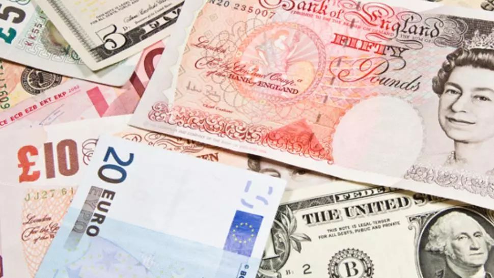 BNR, anunț despre funcționarea firmelor din Marea Britanie şi Gibraltar pentru servicii bancare, plată, emitere de monedă electronică în România