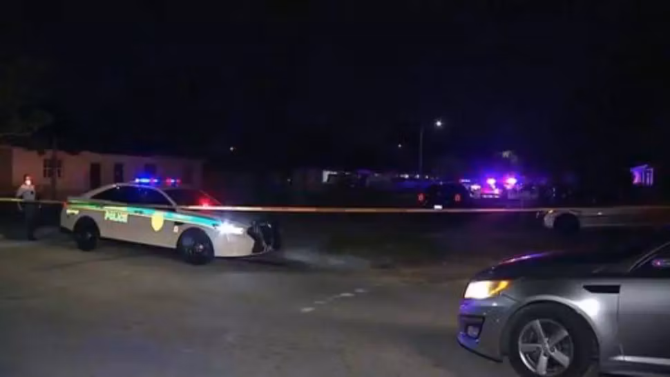 Două incidente armate în SUA, în același oraș. 12 persoane au fost rănite