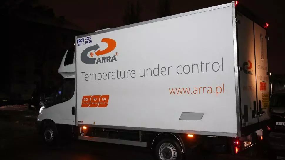 GALERIE FOTO Cum arată cutiile cu vaccin Moderna sosite în România, cum au fost depozitate