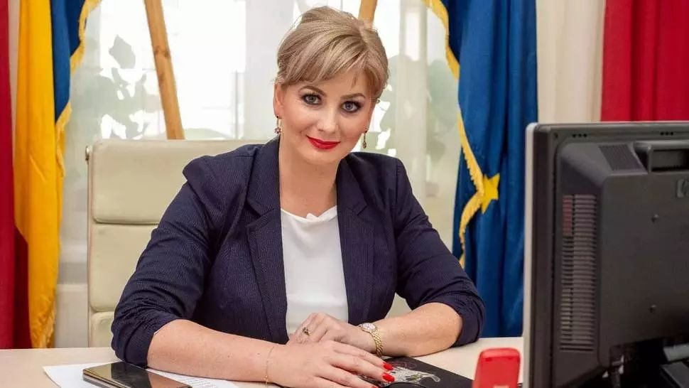 Șefa Inspectoratului Școlar Călărași, dată afară la scurt timp după numire. Cum îl ataca pe Iohannis când era în PSD 