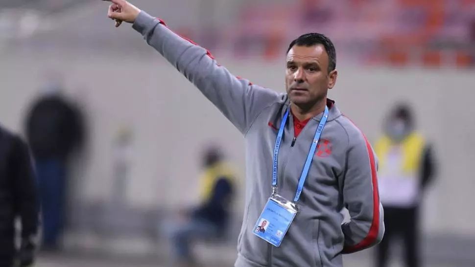 Toni Petrea așteaptă nerăbdător meciul cu Dinamo: “E un derby, indiferent de poziția lor din clasament!”