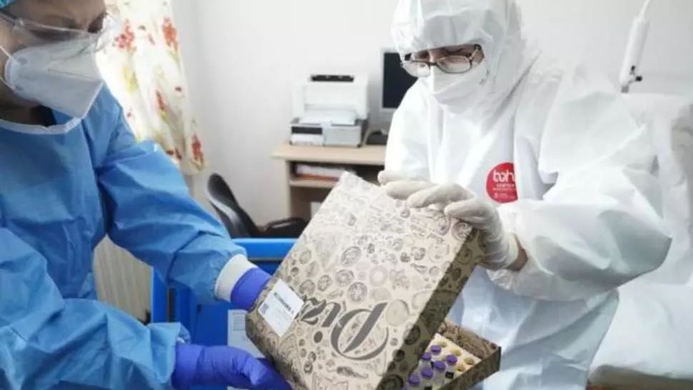 Pizza COVID de la Cantacuzino. Cum explică Institutul trimiterea vaccinului în cutii de pizza