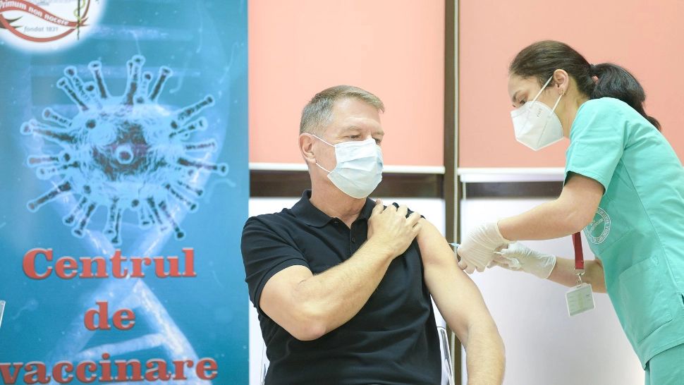 Președintele Iohannis s-a vaccinat, astăzi, cu cea de-a doua doză de vaccin anti-Covid
