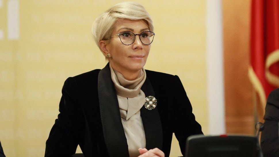 Raluca Turcan, stimulent de reinserție de 1.500 lei: „Părinţii vor fi încurajaţi să se întoarcă la muncă”