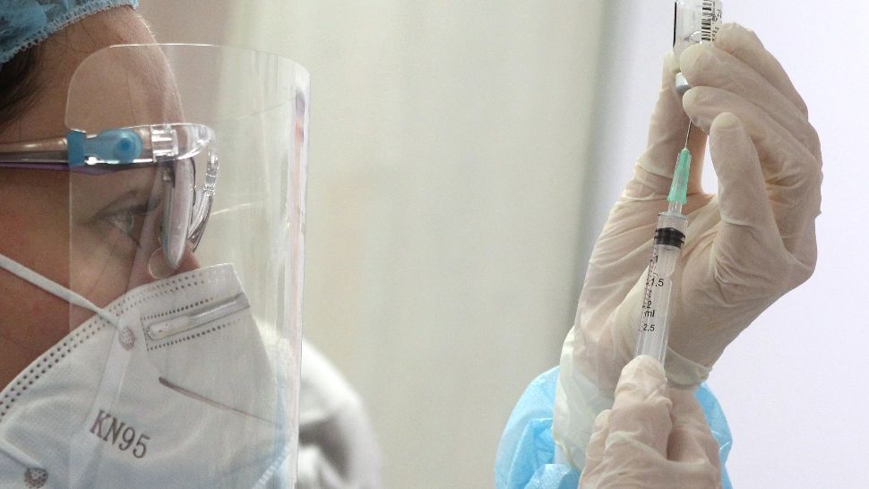 Moderna a semnat un contract nou cu Uniunea Europeană. Americanii vor livra 300 milioane de seruri în 2021 și în 2022