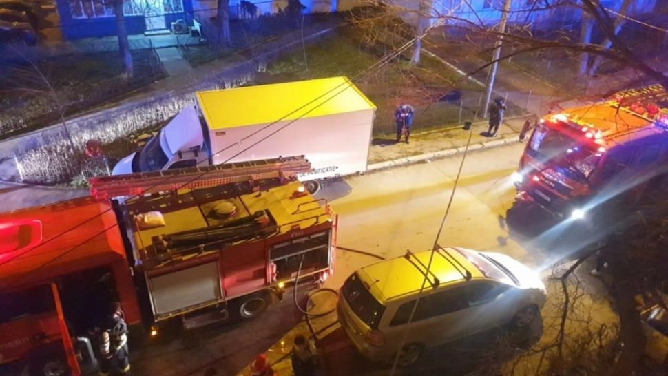 Incendiu la un bloc din Galați: 28 de persoane evacuate de URGENȚĂ din cauza fumului gros