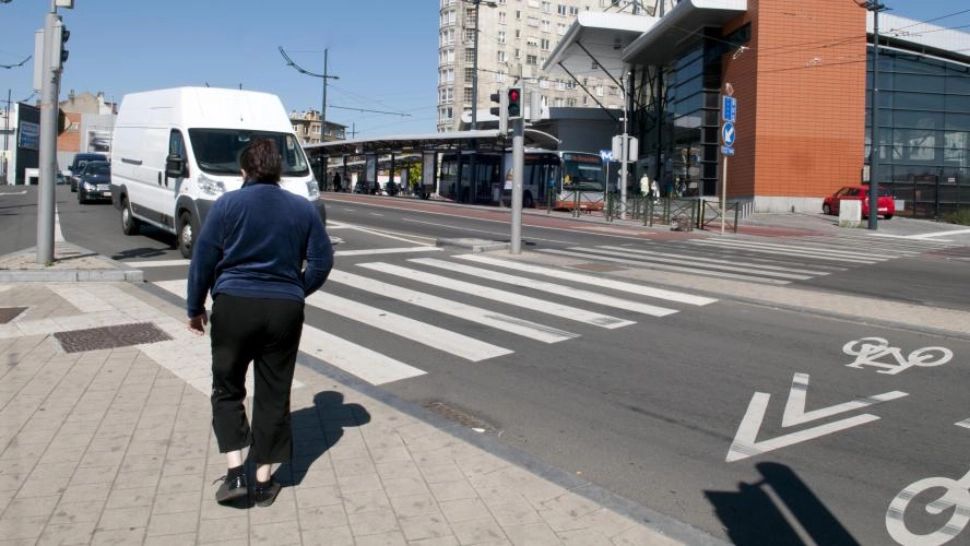 Bruxelles: Un individ a rănit cu un cuțit mai multi pasageri ai metroului