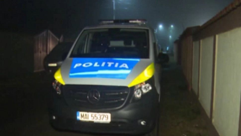 Percheziții de amploare în Dâmbovița: 11 bărbați acuzați de proxenetism prin metoda „loverboy”