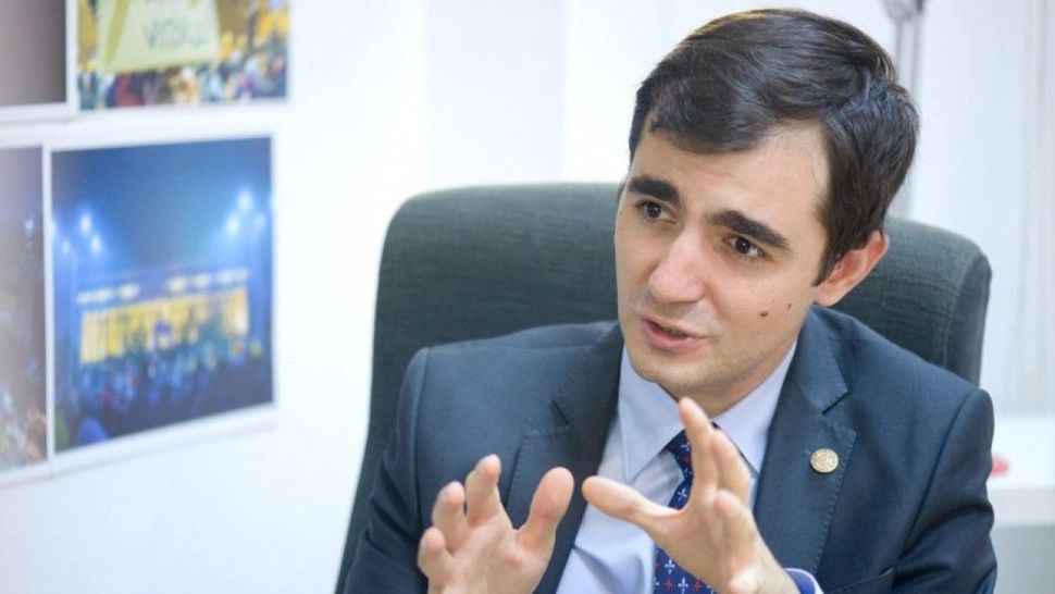 Un deputat PNL îi bate obrazul lui Năsui: Chiar nimeni din Ministerul Economiei nu cunoaşte textul legii?