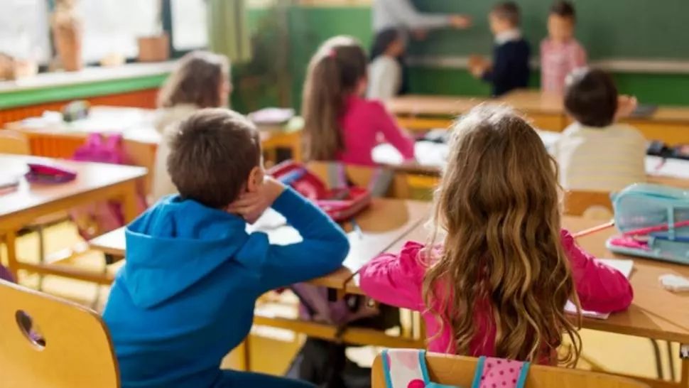 Ministerul Educației a publicat incidența coronavirus din TOATE localitățile - UNDE merg elevii fizic la școală din 5 mai 2021 - LISTA