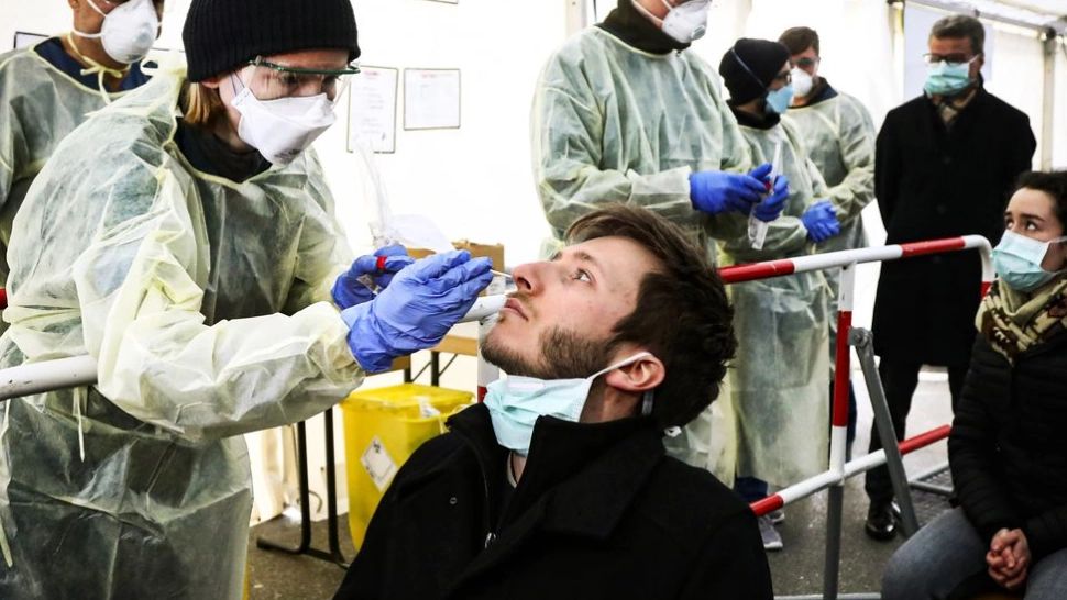 Spania mai doboară un record sumbru: depășește 3 milioane de infectări cu coronavirus