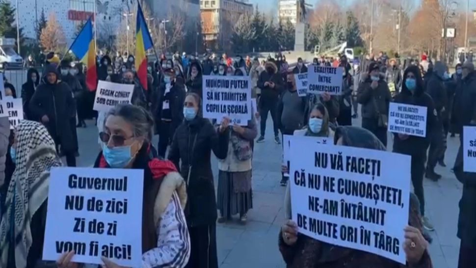 Protest al romilor la Craiova: Oamenii sunt nemulțumiți că nu mai pot vinde în târgul de haine vechi