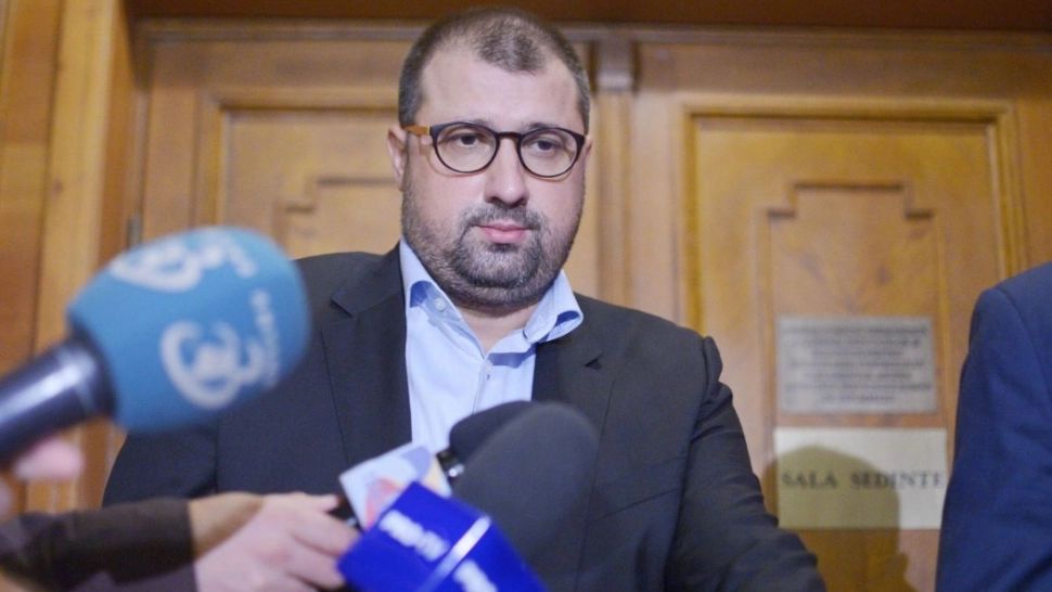 Daniel Dragomir s-a PREDAT: Fostul ofițer SRI era în Italia - El este condamnat la trei ani de închisoare pentru corupție