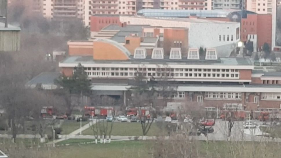 INCENDIU puternic la „Politehnica” București! Mobilizare masivă de autospeciale la fața locului - PRIMELE imagini 