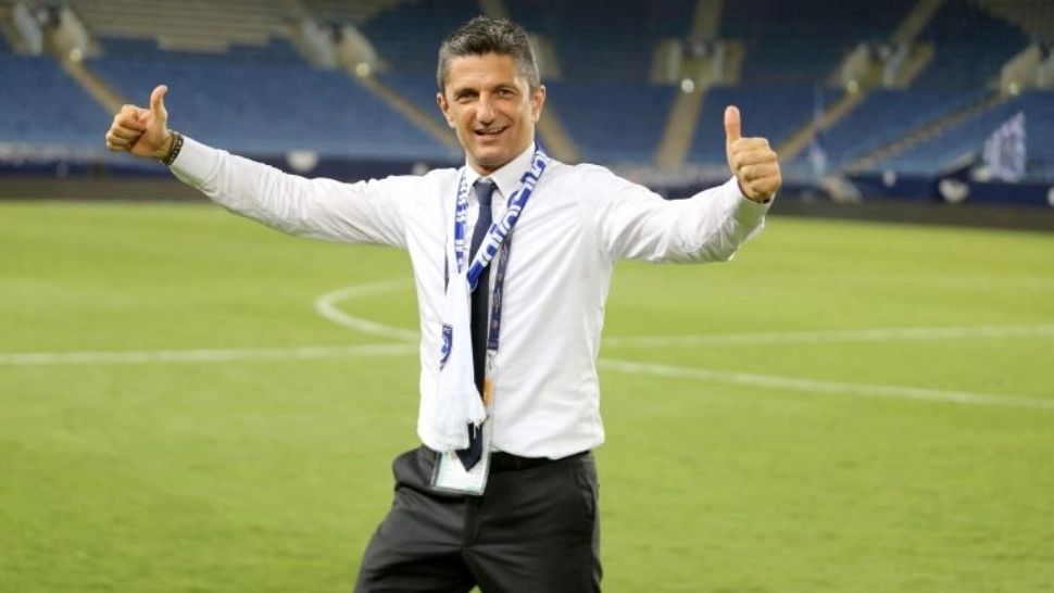 Răzvan Lucescu, viitorul antrenor al lui Ozil? Fenerbahce a pus ochii pe tehnicianul român. Anunțul făcut în Turcia