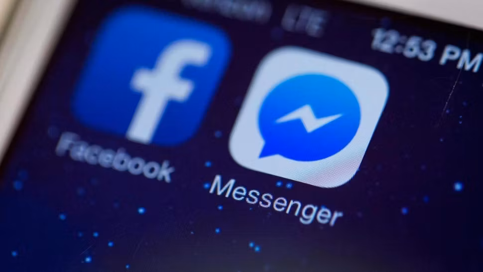 Facebook Messenger a picat joi, în România. Mesajele, trimise și recepționate greu
