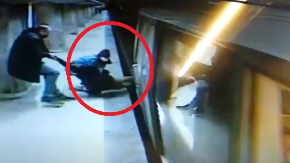 Mărturia bărbatului care a salvat o copilă de la sinucidere, la metrou: "Oricine ar fi făcut la fel în locul meu. Mă uit și acum la imagini și..."