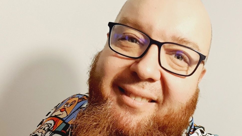 Un CUNOSCUT psiholog, luat cu ambulanța și dus la Balș, după ce a fost infectat cu COVID. Cum se simte