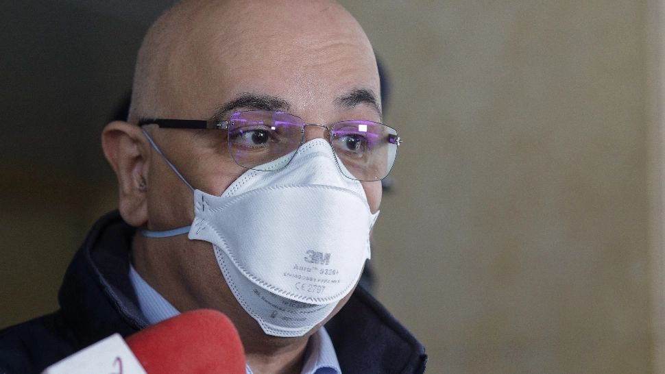 Raed Arafat: „Telemunca poate fi aplicată, iar decalarea programului de lucru este foarte importantă”