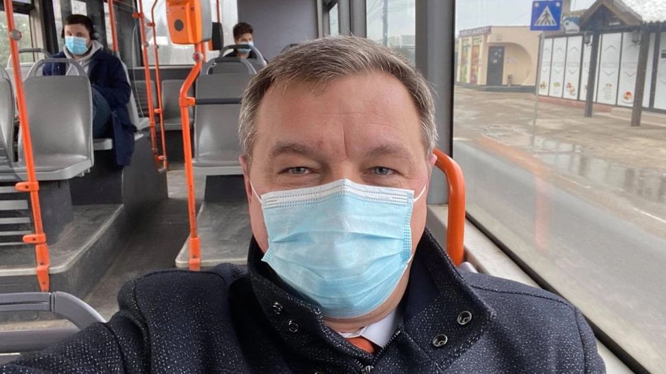 "Vinerea Verde" - Cu CE au venit, astăzi, la birou, miniștrii Cabinetului Cîțu - GALERIE FOTO