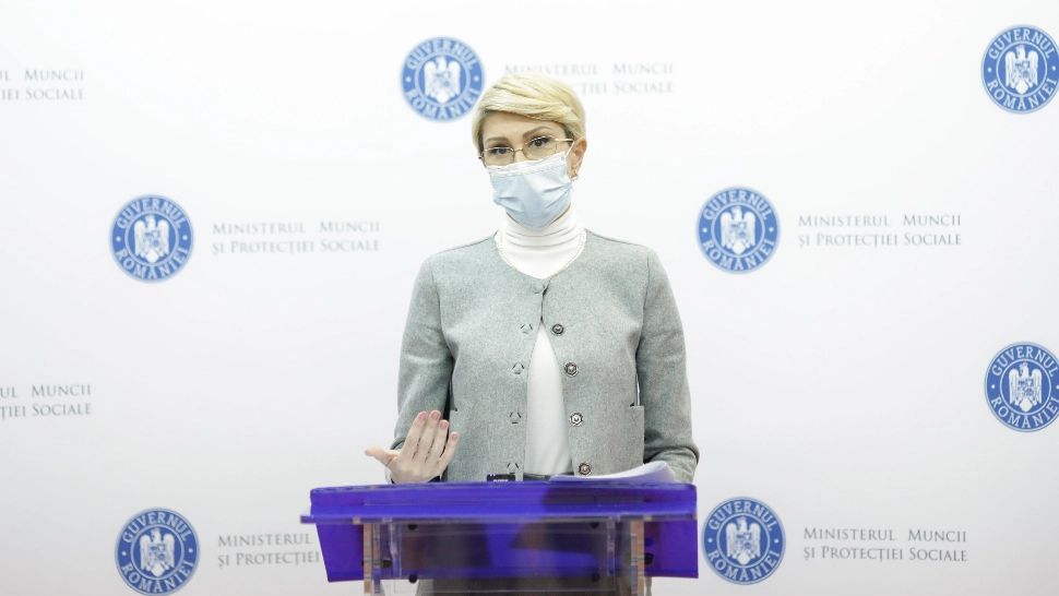 Raluca Turcan: „Vă dau o veste bună: avem deja 220.000 de dosare de pensie evaluate, cu resurse interne”