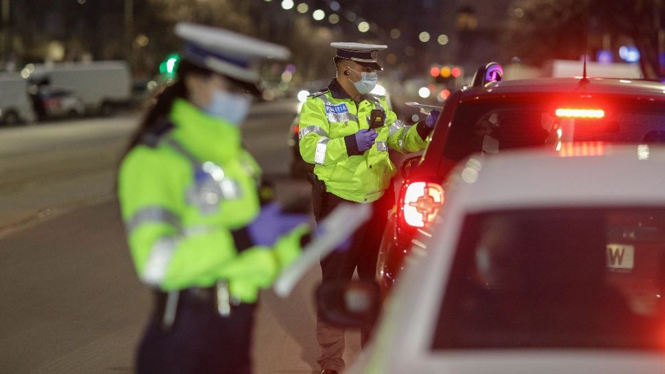 EXCLUSIV Petrecerile de Crăciun, sub lupa oamenilor legii! Controale la sânge de sărbători, anunțate de șeful Poliției