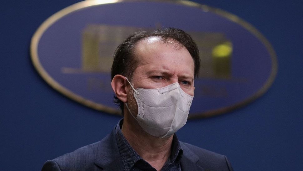 Guvernul pregătește o lege împotriva incitării la ură pe motiv de „opinii politice” și „avere”