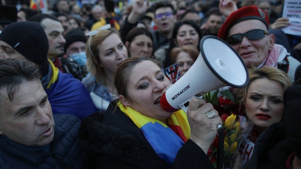 VIDEO Diana Șoșoacă s-a răzgândit. S-ar vaccina anti-Covid, dar cu serul rușilor