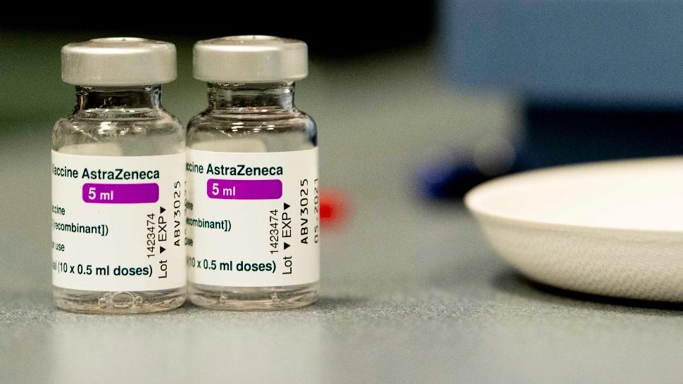 Încă o țară oprește vaccinarea cu AstraZeneca, în ciuda apelului Agenției Europene a Medicamentului