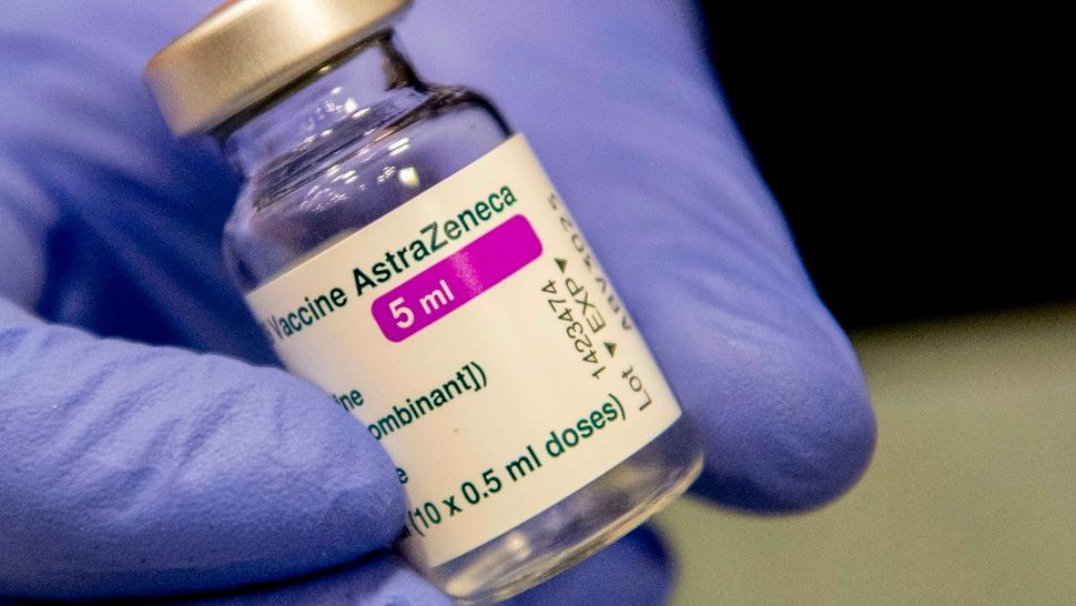 BLOCAREA exporturilor de vaccinuri AstraZeneca, luată în calcul de UE. Ce bănuieli au oficialii europeni