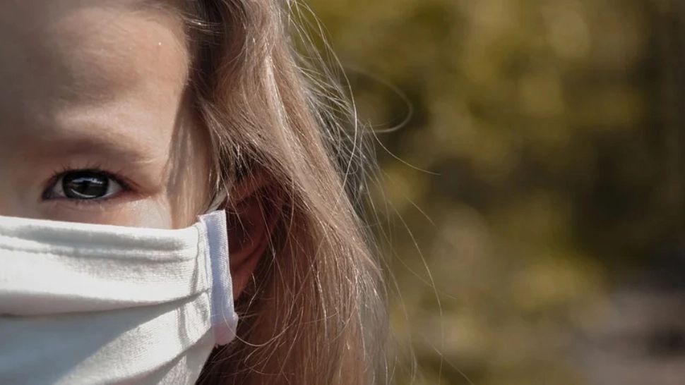 Părinții intră sau nu în carantină când copilul lor este depistat pozitiv la noul coronavirus? Răspunsul medicului Adriana Pistol