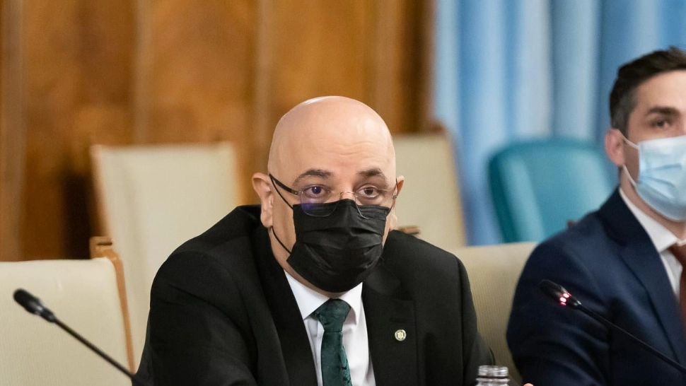 Raed Arafat, despre „semi-carantină” în România: „În weekend circulația va fi permisă până la 20.00, iar operatorii economici vor funcționa până la 18:00” - Noile RESTRICȚII oficiale - HOTĂRÂRE