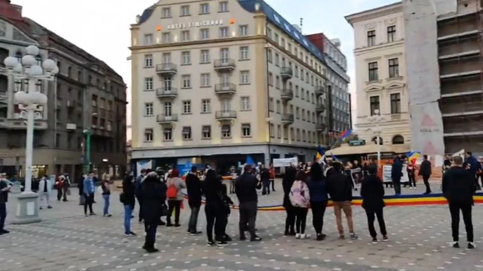 VIDEO | Proteste în Timișoara și Arad împotriva noilor restricții impuse de autorități