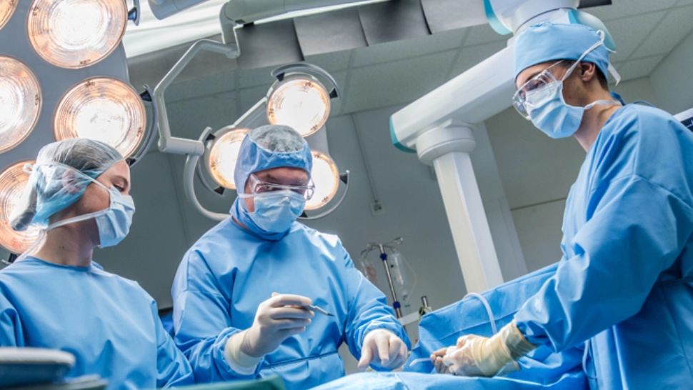 Un mare spital din Capitală, fără aer condiționat în plină caniculă. Medicii, disperați, sunt obligați să opereze la temperaturi de 40%