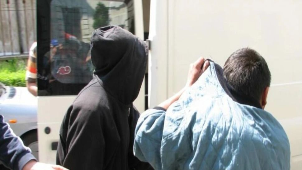 Doi minori, din Buzău, reținuți pentru furt din magazine. Cum acționau aceștia