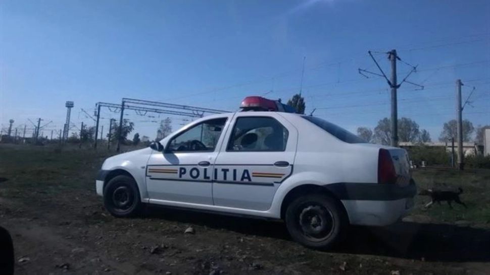 Scene HALUCINATE în județul Galați: Bătrână de 90 de ani, accidentată de o mașină în timp ce scotea apă dintr-o fântână