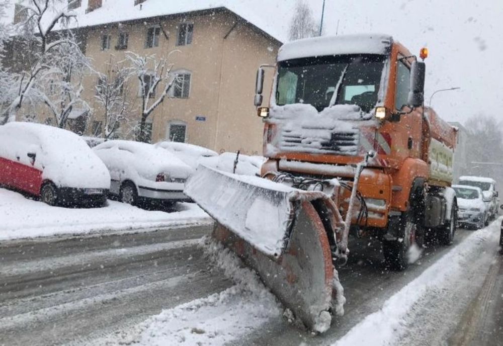 VIDEO Ninge abundent în mai multe județe din centrul țării! Cum se circulă în aceste zone?