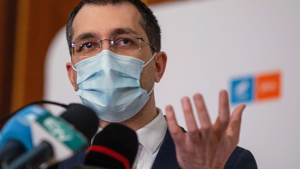 Vlad Voiculescu „Testarea în masă este o falsă soluție la pandemie. Un om se poate pozitiva imediat după test”