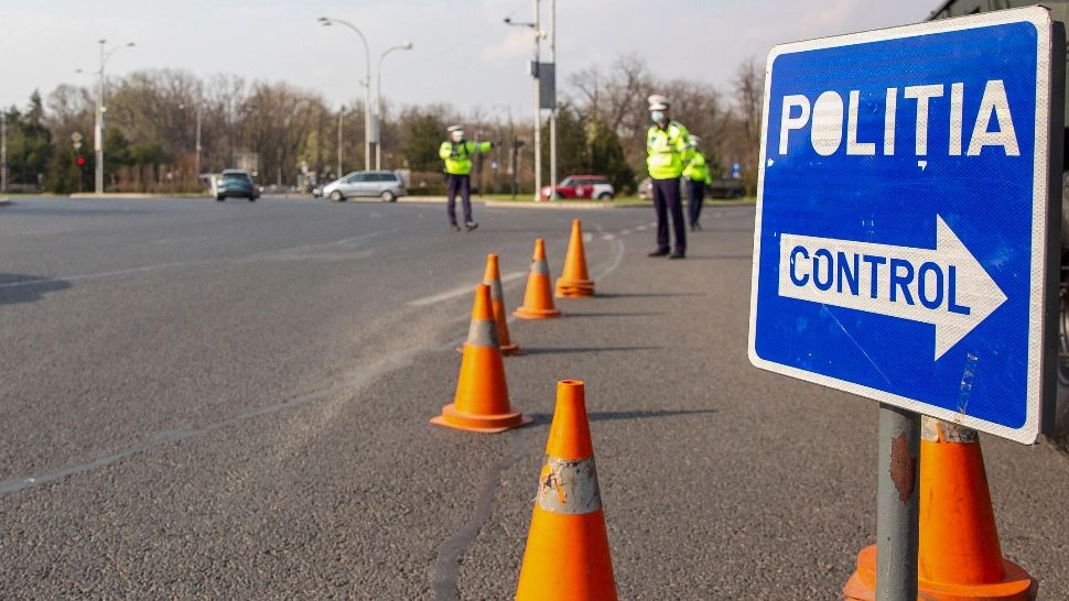 RESTRICȚII suplimentare de circulație, în weekend, în trei localități din județul Prahova