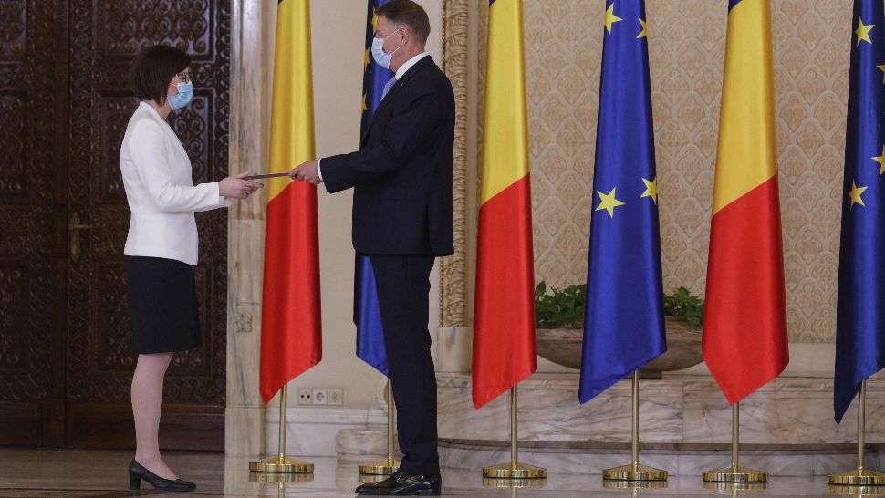 Noul ministru al Sănătății, Ioana Mihăilă, a depus jurământul de învestitură la Palatul Cotroceni - Ce i-a urat președintele Klaus Iohannis
