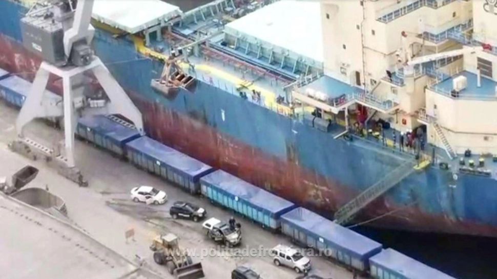 Situație SCANDALOASĂ în Portul Constanța! 4 navigatori egipteni reținuți după mai multe focuri de armă. Ce au încercat să le vândă oamenilor legii