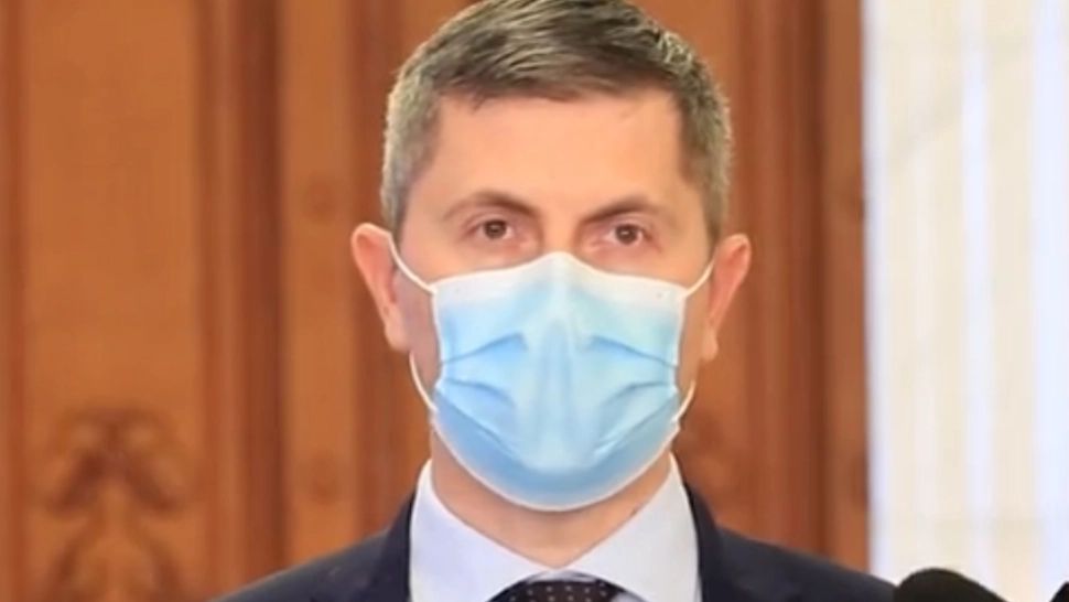 Vlad Voiculescu, de neclintit pe poziție. Dan Barna: "Vlad continuă la Ministerul Sănătății. Coaliția merge mai departe"