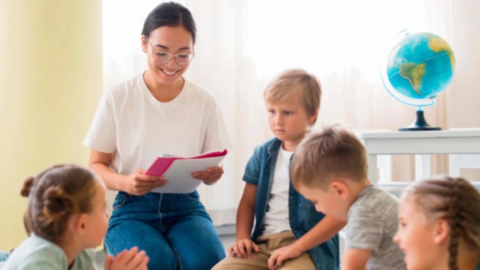 Nicușor Dan, SOLUȚIE pentru părinții care merg la serviciu în perioada vacanței prelungite de primăvară. UNDE pot fi lăsați copiii în 2 din cele 4 săptămâni de vacanță