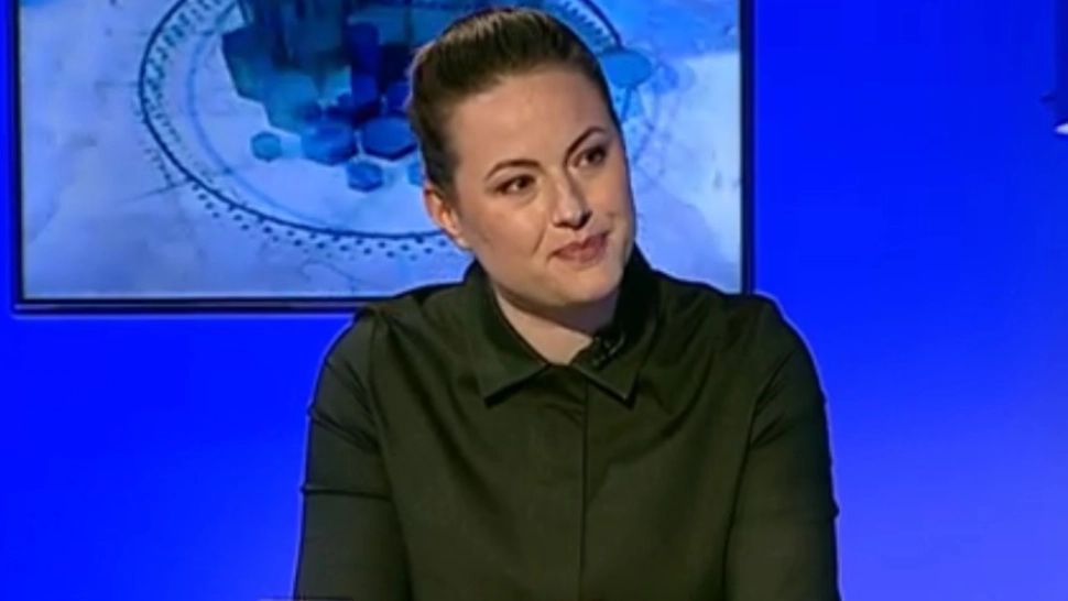 CULISELE STATULUI PARALEL. Mara Calista și parcursul său în politică